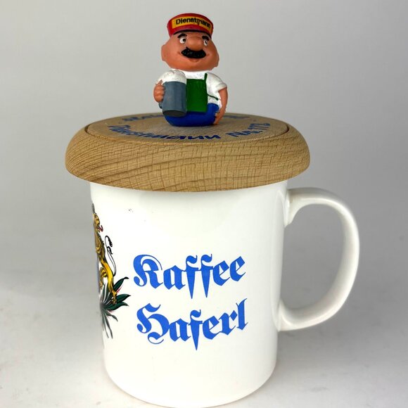 Oktoberfest Mug Staffordshire "Kaffee Haferl" with Bavarian Crest, Wooden Lid - Picture 1 of 10